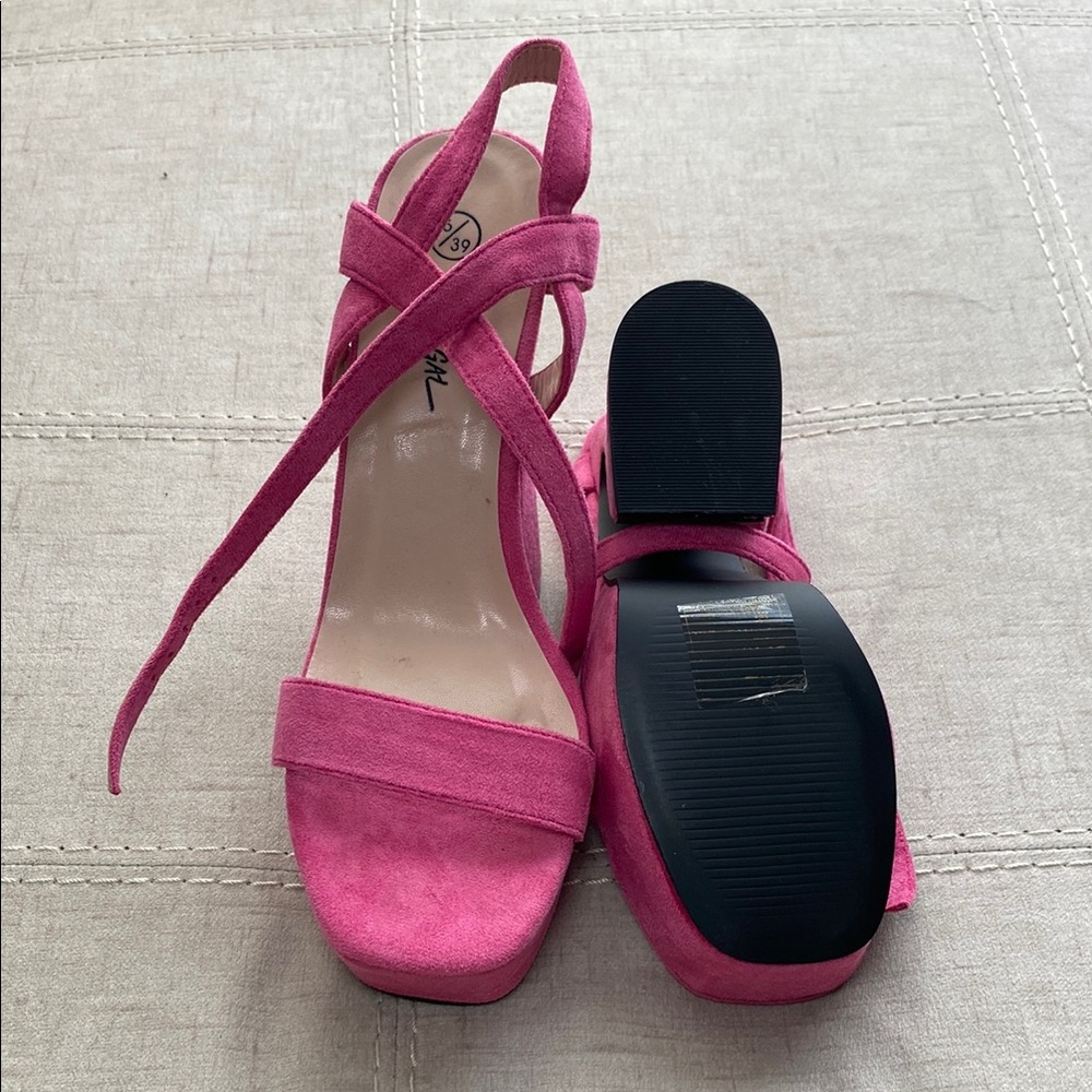 Pink Strappy Women's Sandals